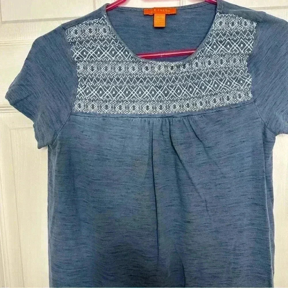 Joe Fresh T-Shirt Embroidered  Blue & White Size Extra Small - Picture 4 of 16
